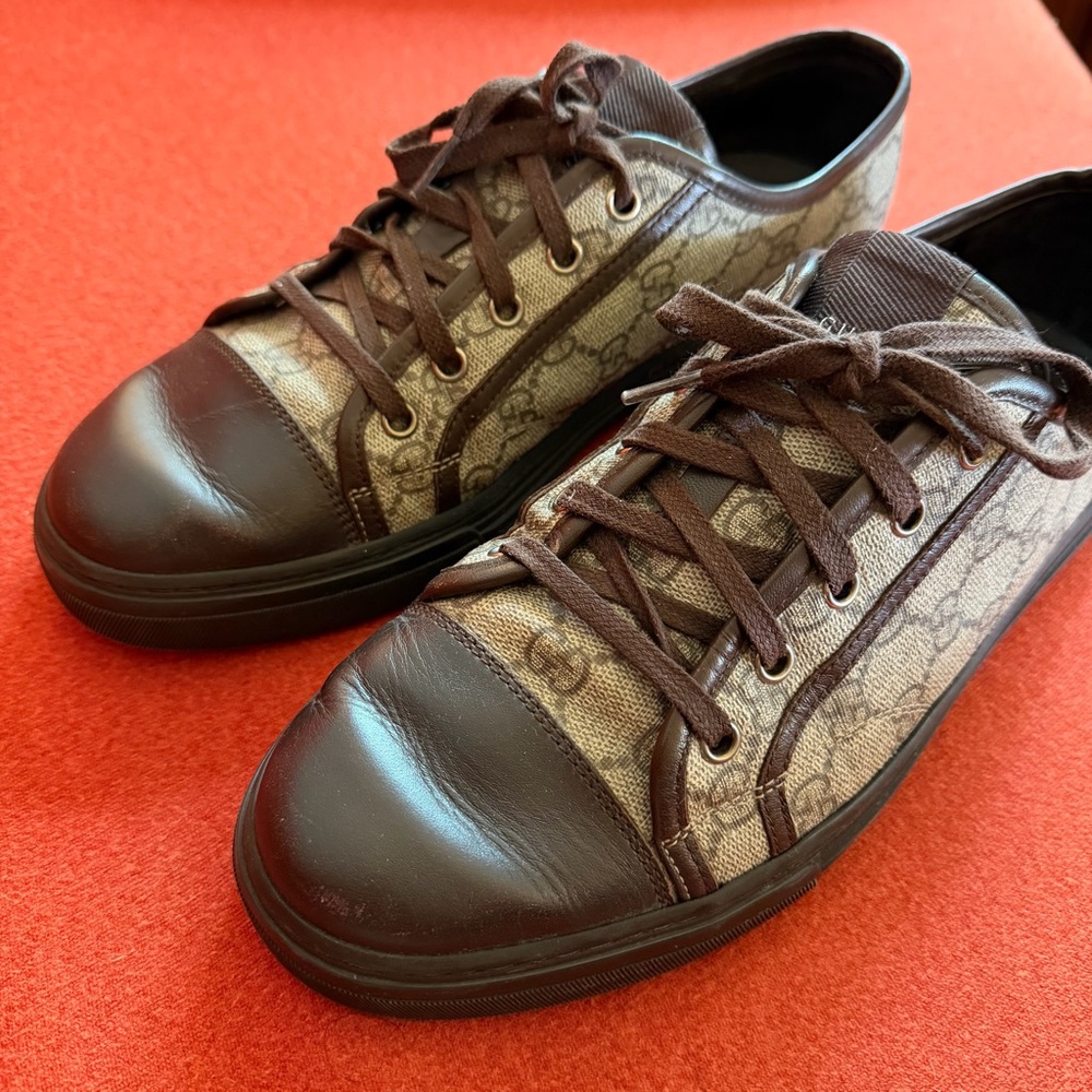 Gucci Men size US 9.5 Brown Canvas Leather Monogram California Low Top Sneakers
